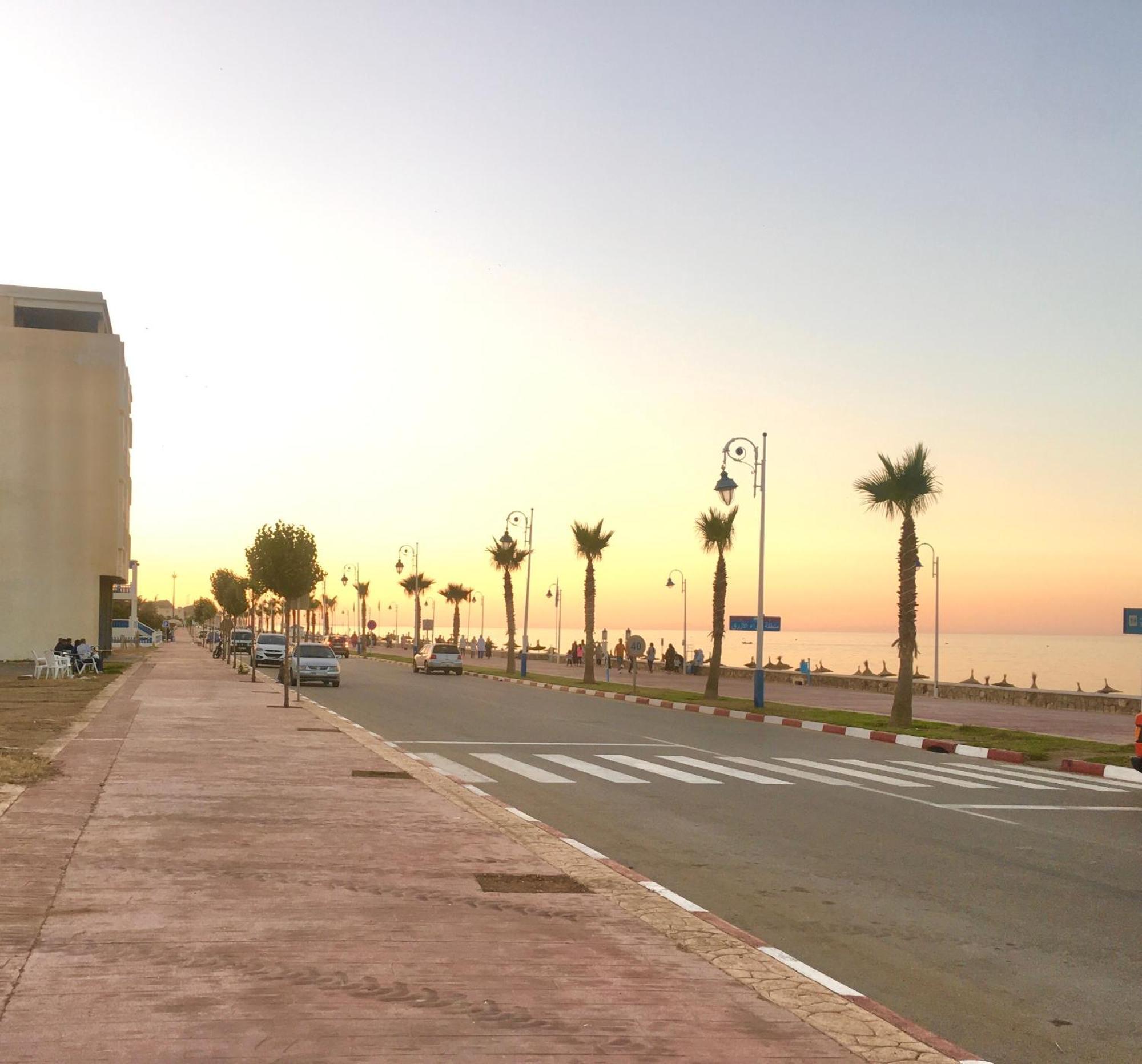 Beachfront Mekkad Oued Laou Lejlighed Eksteriør billede